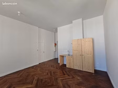 studio à louer – chateau daguerre tardets