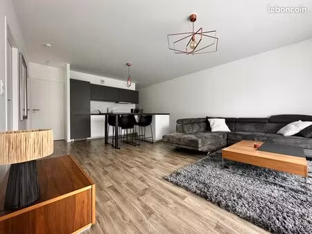 beau appartement t3 64m² + balcon quartier val de chézine