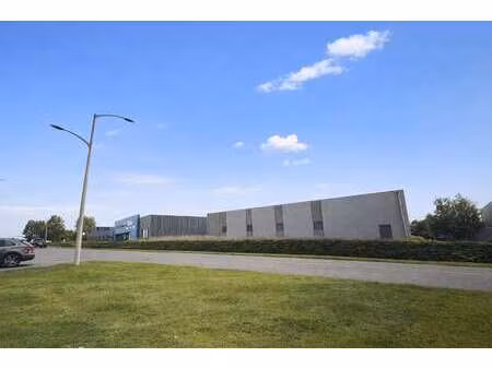 vente bureaux et commerces à flers (61100) : à vendre / 760m² flers