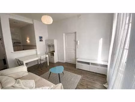 location appartement 2 pièces meublé à angers (49000) : à louer 2 pièces meublé / 38m² ang