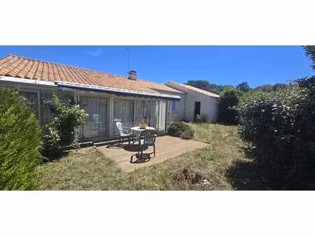 vente maison à saint-vincent-sur-jard (85520) : à vendre / 74m² saint-vincent-sur-jard