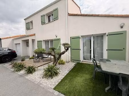 vente maison piscine aux sables-d'olonne (85100) : à vendre piscine / 121m² les sables-d'o