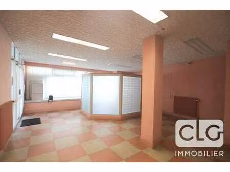vente bureaux et commerces à douarnenez (29100) : à vendre / 130m² douarnenez