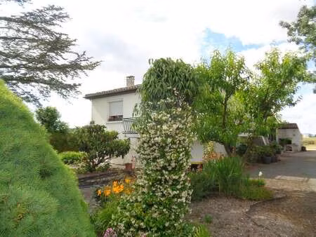 vente maison viager à pons (17800) : à vendre viager / 130m² pons