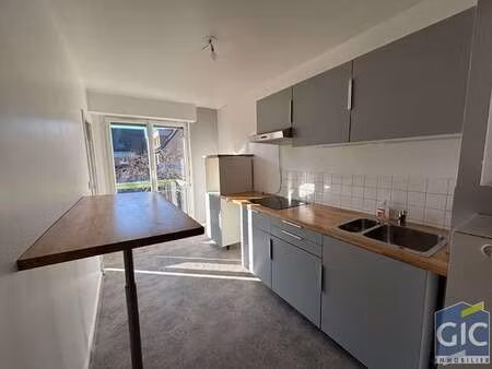 location appartement 4 pièces à ifs (14123) : à louer 4 pièces / 78m² ifs