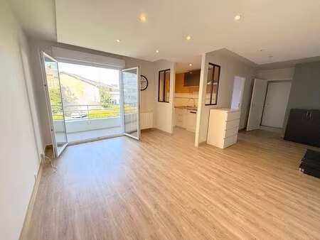 location appartement 2 pièces à saint-brieuc (22000) : à louer 2 pièces / 55m² saint-brieu