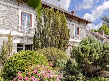 maison de caractère du début du xxe siècle au bord de l'essonne