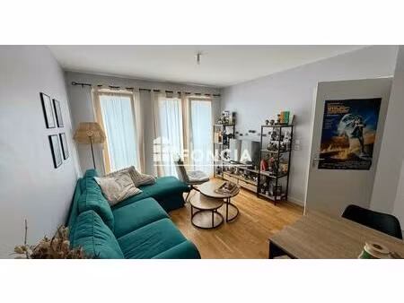 t2 residence recente avec parking privatif  vendu libre d occupation