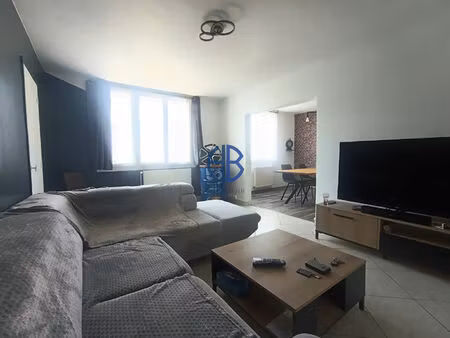 appartement type 4  cave et garage et place de parking