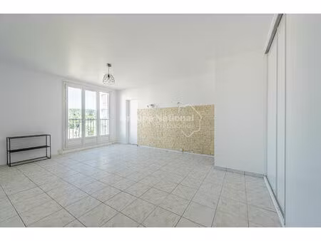 appartement 4 pièces 68m² - résidence villa champagne
