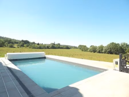 lons-le-saunier nord (39 jura)  à vendre maison récente 160 m²  6 chambres  2 garages  pis