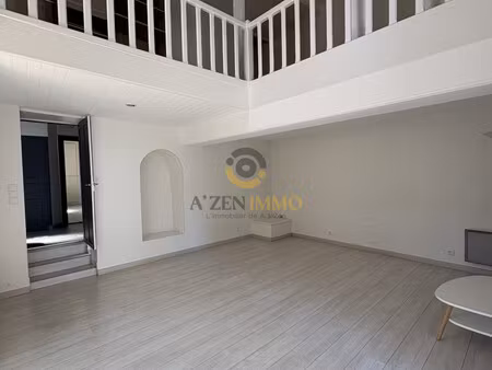 jolie maison de ville - cerizay