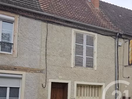 vente maison 3 pièces 113 m² à saint-pierre-le-moûtier (58240)  19 000 €