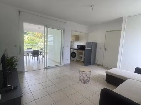 appartement à petit-bourg (97170)