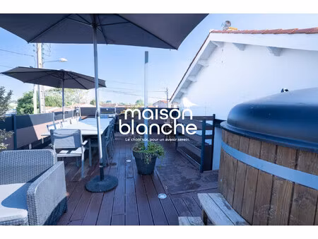grande maison atypique à 1.5 km des plages