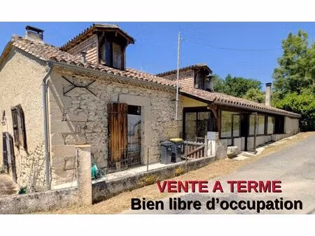 maison de campagne en pierre avec piscine