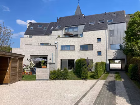 appartement te huur in zwijnaarde met 2 slaapkamers
