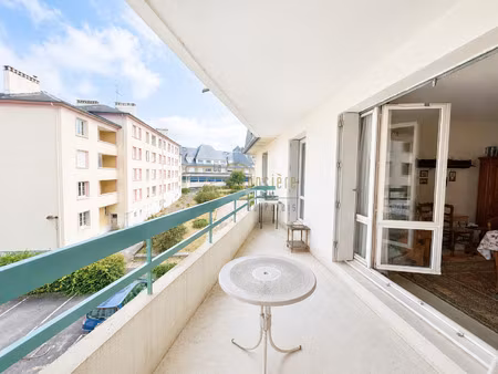 appartement avec terrasse et parking privatif hyper centre