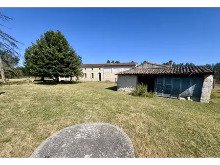 ensemble immobilier à donnezac.