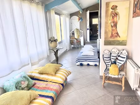 magnifique petit maison de 80 m2 comblé par son terrain de 850 m2