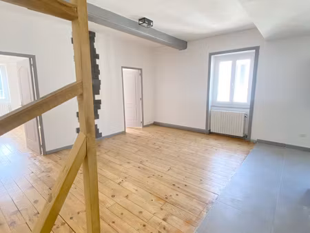 location appartement 3 pièces 63m² tarare 69170