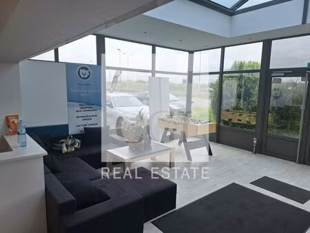 location local professionnel 300m² anse 69480