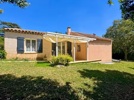 éguilles - maison avec fort potentiel d'extension sur 1 000 m² de terrain