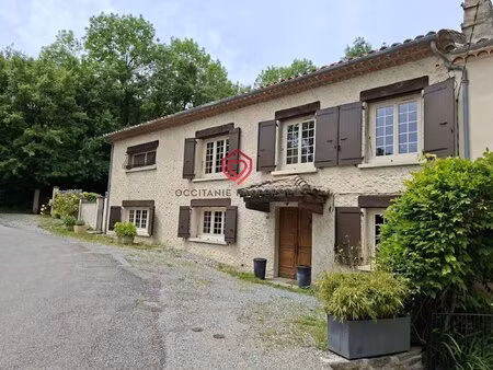 grande maison familiale au coeur de la nature