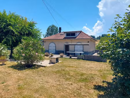 vente maison 5 pièces 110 m² à aspet (31160)  200 000 €