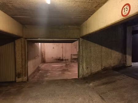 garagebox dieplaan 43  3600 genk
