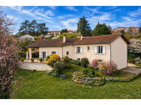 location maison 10 pièces 238 m² à dardilly (69570)
