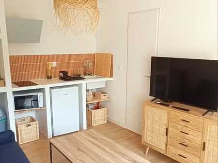 studio 18m2 jardin 20m2 hyères collé au parc olbius riquiet