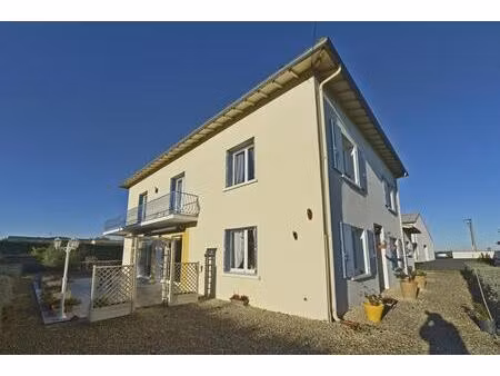 maison - 220m ²