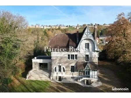 maison 15 pièces 409 m²