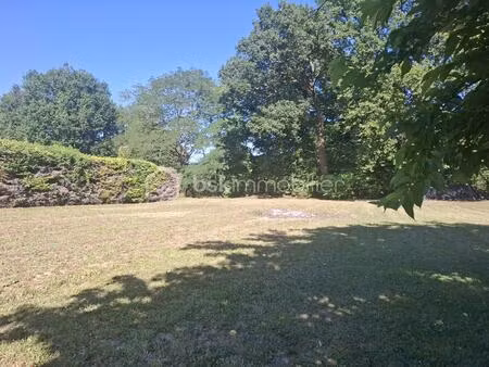 terrain de 885 m² à merignas