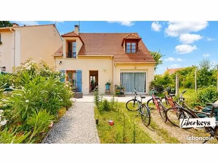 maison 6 pièces 110 m²