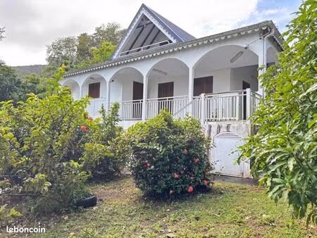 maison 6 pièces 194 m²