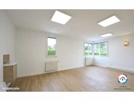 immeuble 8 pièces 162 m²