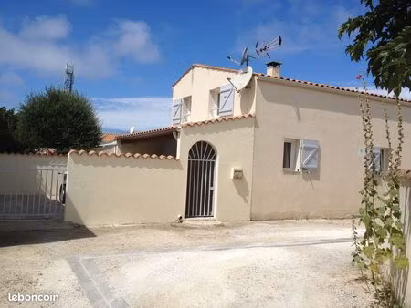 maison 3 chambres vendue meublée – centre et plage à pied – saint-denis-d'oléron