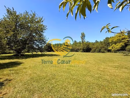 terrain 2371 m² trouy