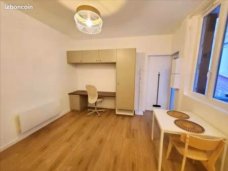 studio meublé - 20m2 - entièrement rénové