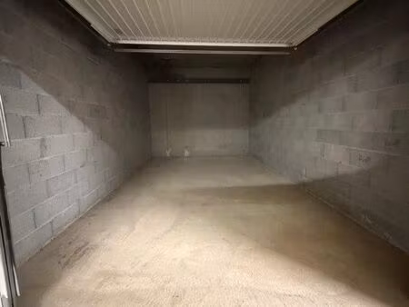 garage a louer