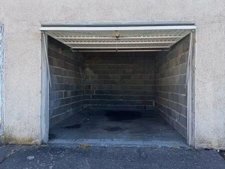garage à louer