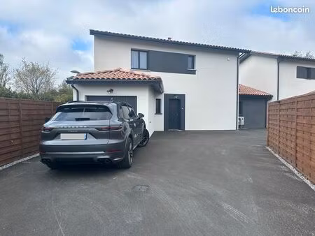 maison contemporaine meublée 3 chambres avec prestations haut de gamme