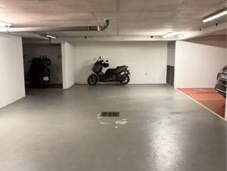 parking moto location aubervilliers proche pantin et paris résidence sécurisé