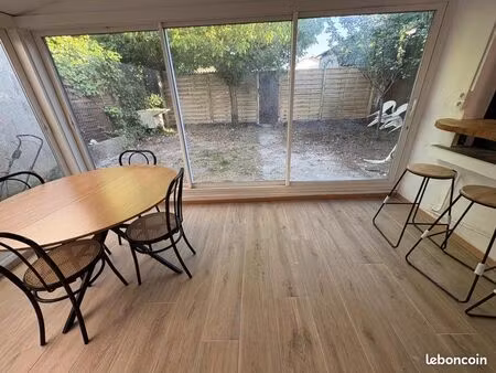 loue maison meublée 3 chambres avec jardin et climatisation