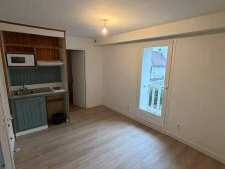 studio non meublée