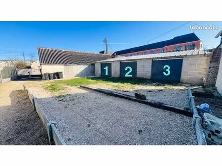 garage/box de 20m2 centre ville romorantin