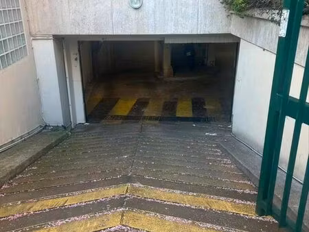 location d'un parking situé paris 20ème