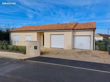 maison plain pied a louer a smarves